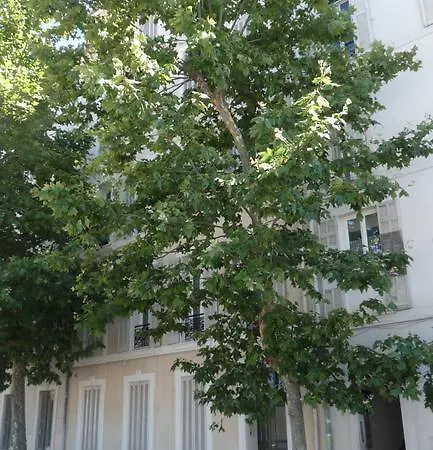 Et Table D'hotes Le Jardin De Tesse 土伦